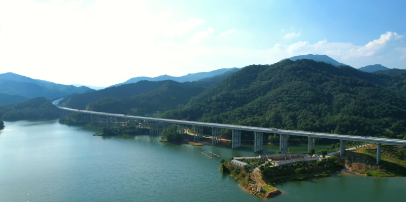 1、沿大別山高速明港至雞公山段九里特大橋.png
