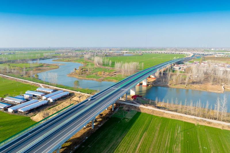 8、陽(yáng)新高速沈丘至豫皖省界段.jpg
